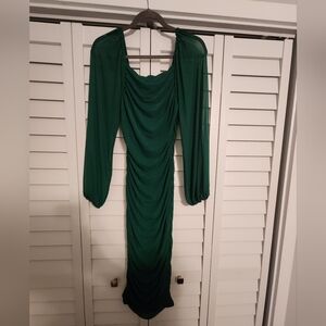 MEROKEETY Elegant Green Evening Dress (w/Stretch) - M